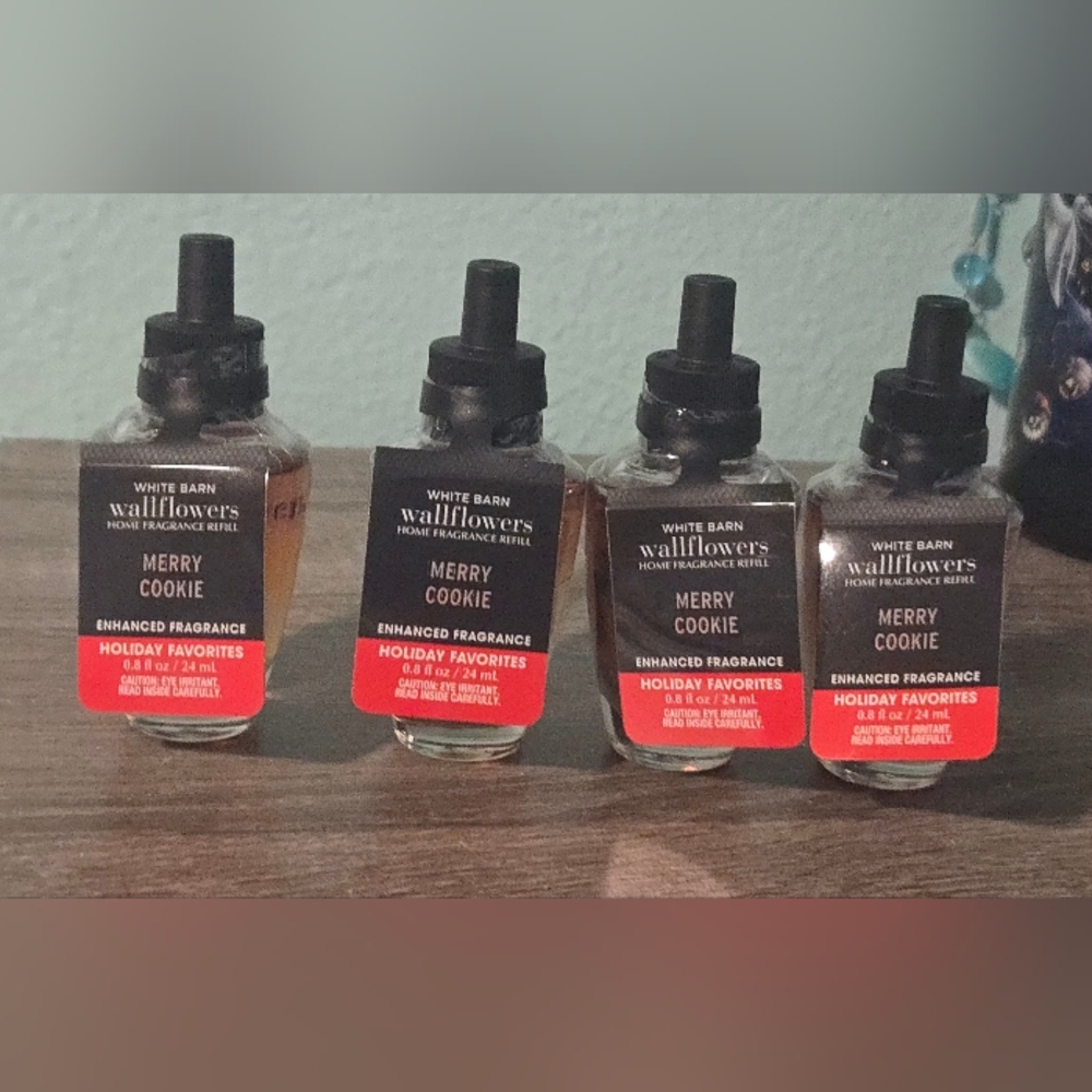 White Barn Wallflowers Merry Cookie Fragrance Refill 4 Total